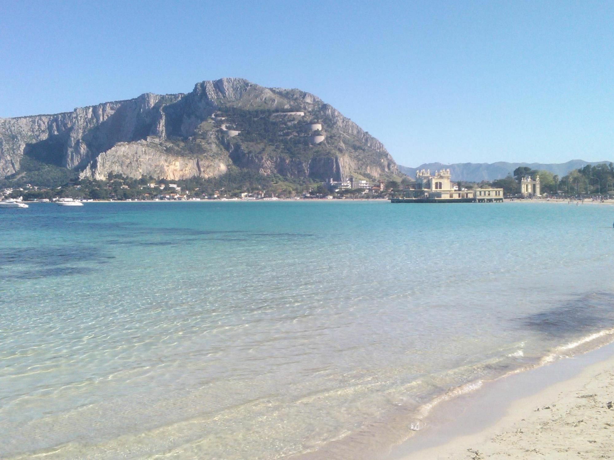 Sacra Famiglia Ausonia Apartment Palermo Kültér fotó
